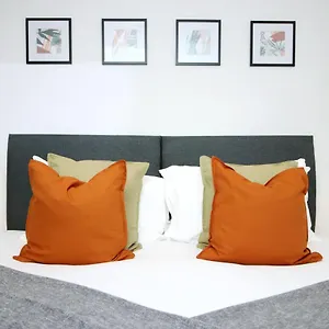 No 49 Apartments, Perfect For Business And Leisure Stays, 10 Min Drive Into Centre, Easy Access To Local Transport, 1br And 2br Available, Free Parking , Cardiff United Kingdom